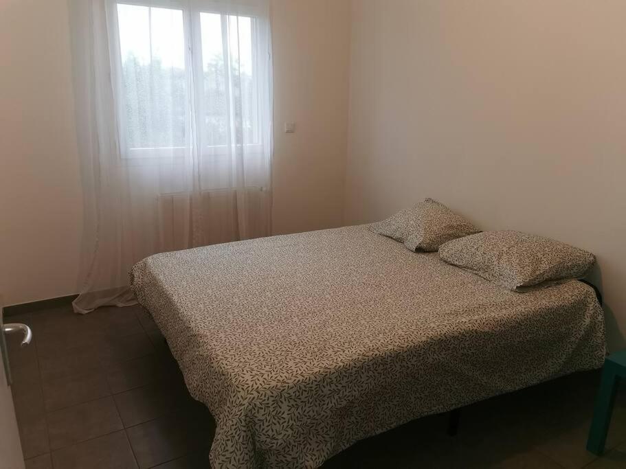 Jolie Maison Entiere Avec 3 Chambres Centre Ville Сент-Андре-де-Кюбзак Экстерьер фото